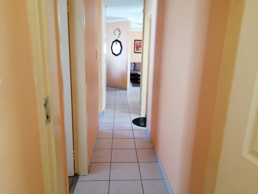 3 Bedroom Property for Sale in Geelhoutpark North West